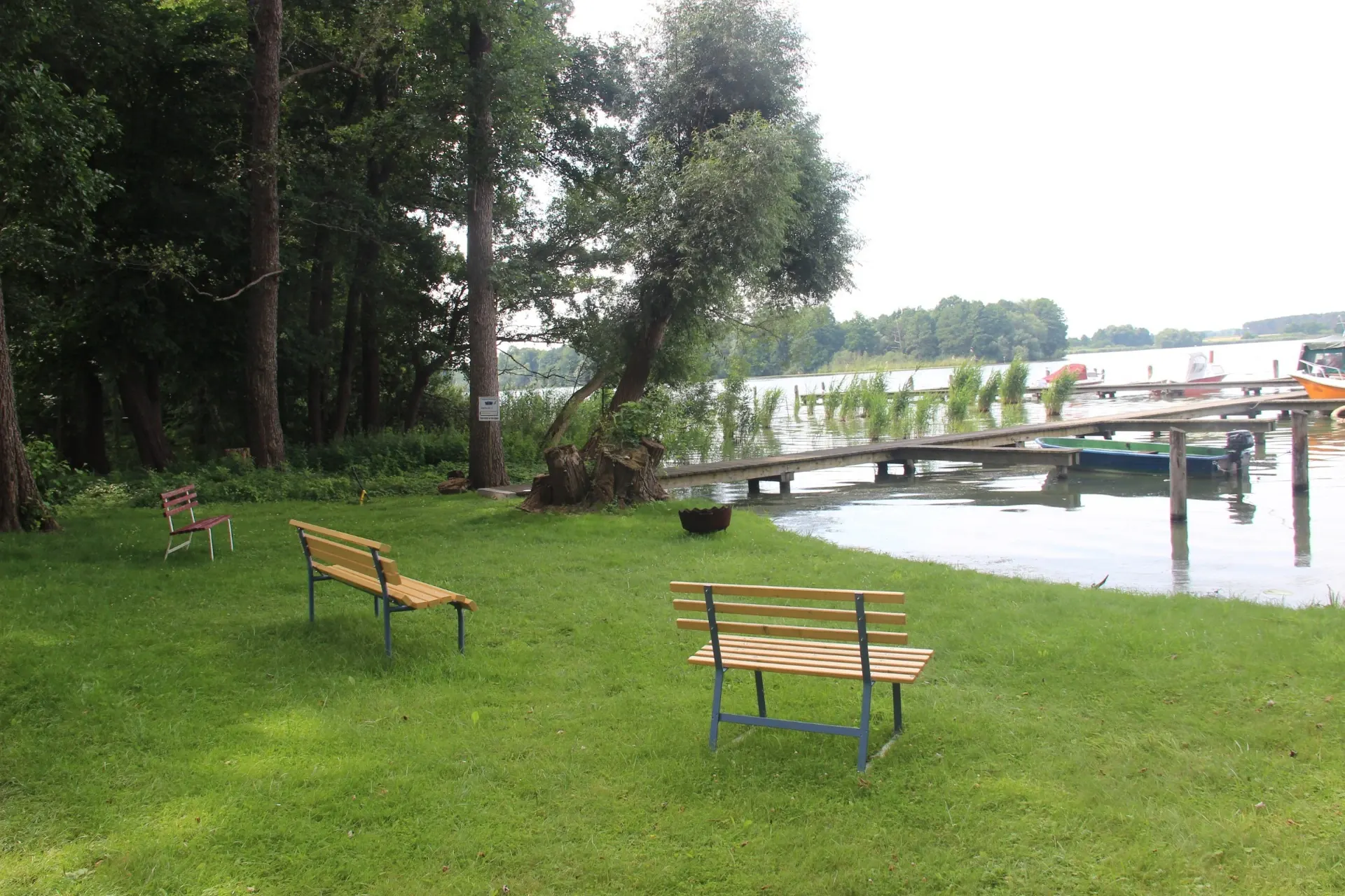 Liegewiese und Wasserwanderrastplatz